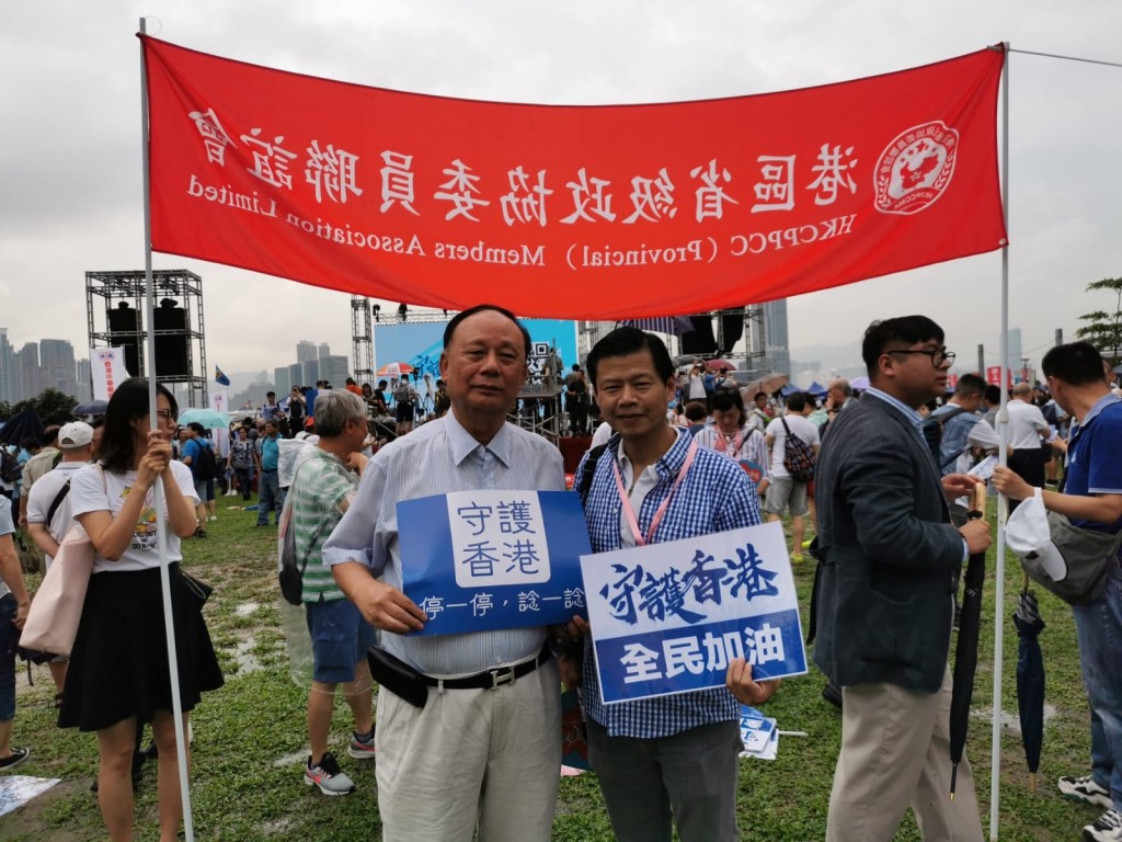 吳哲歆常董（左）與陳德寧會董J