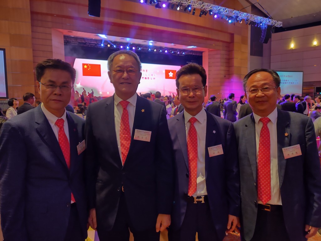 會長林宣亮與常董莊健成與嘉賓合照