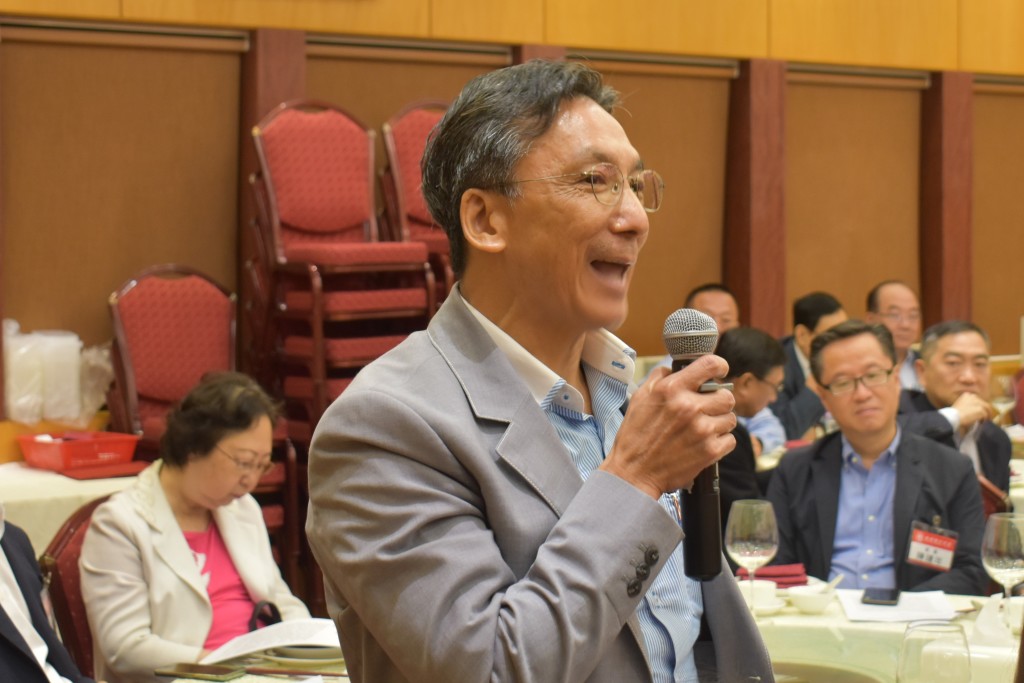 常董吳茂松提問s