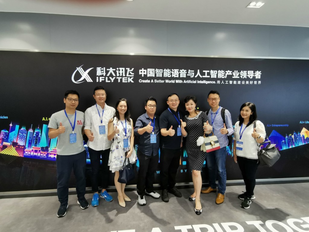 左起：詹培勛、蔡志鵬、林彥彤、杜曉祥、柯家洋、鄭優美、蘇偉康、陳詠瑤s