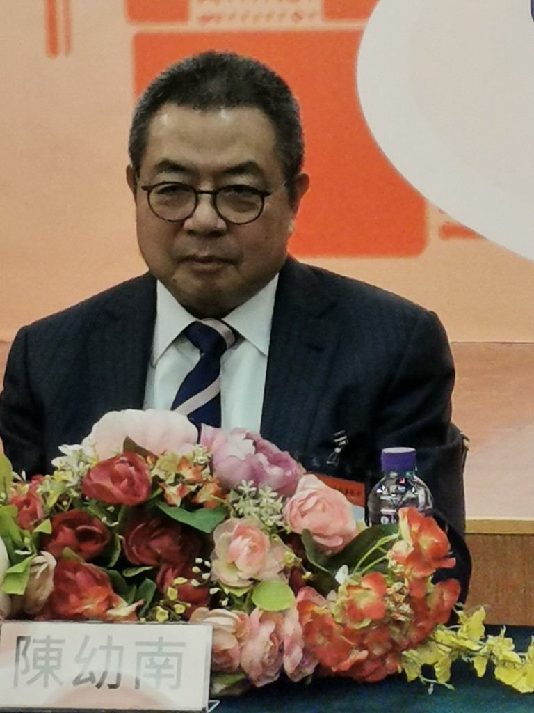 本會永遠榮譽會長、香港潮屬社團總會主席兼組委會主席陳幼南簡介潮州美食的特色