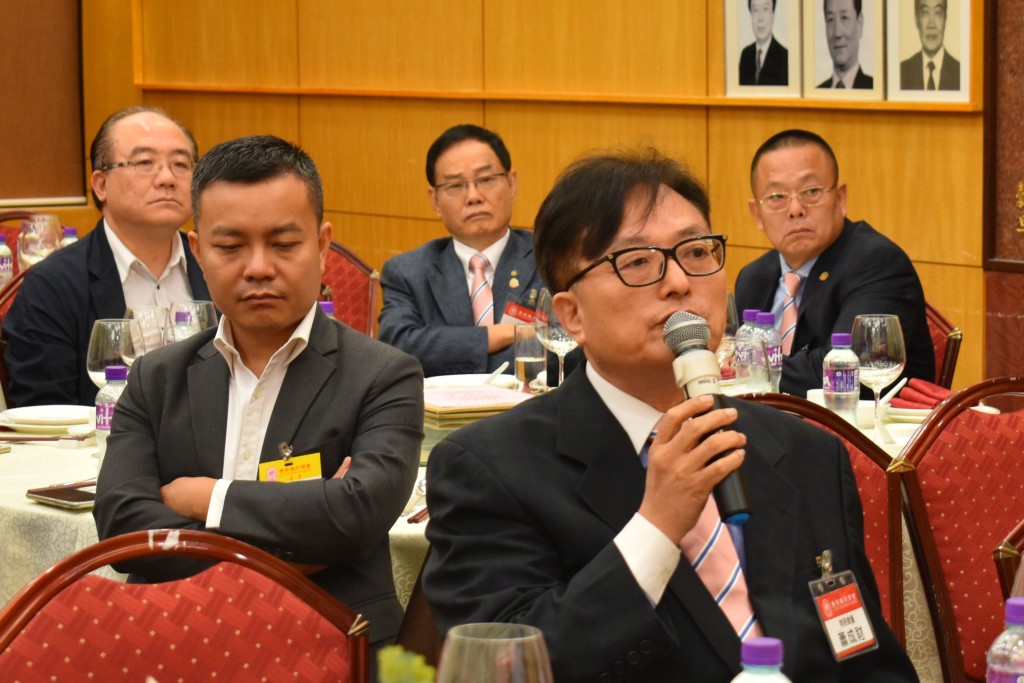 常董蕭成財提問s