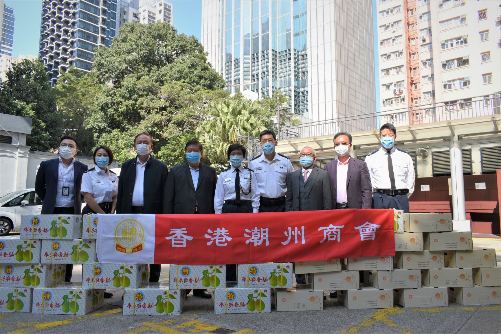 本會首長新春慰問西區警署合照 s