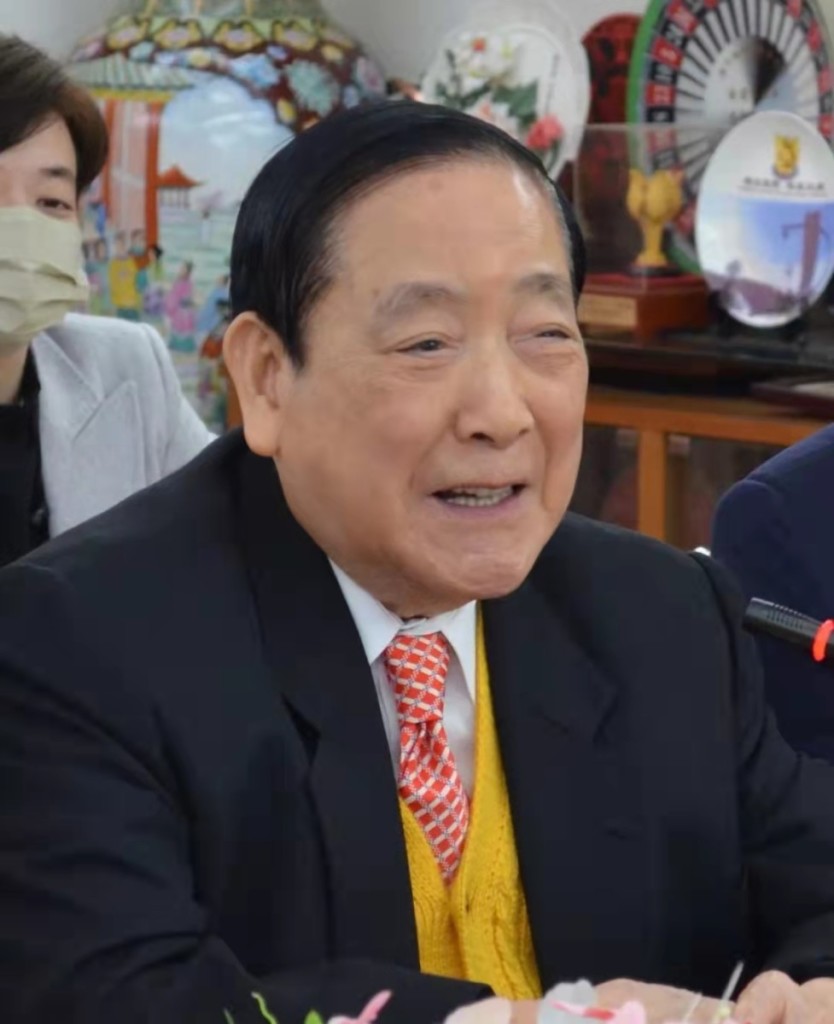 12 澳門潮屬社團總會創會主席許世元發言。