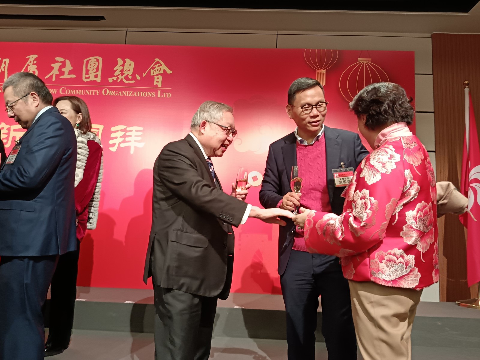 6. 陳恒鑌、周律師