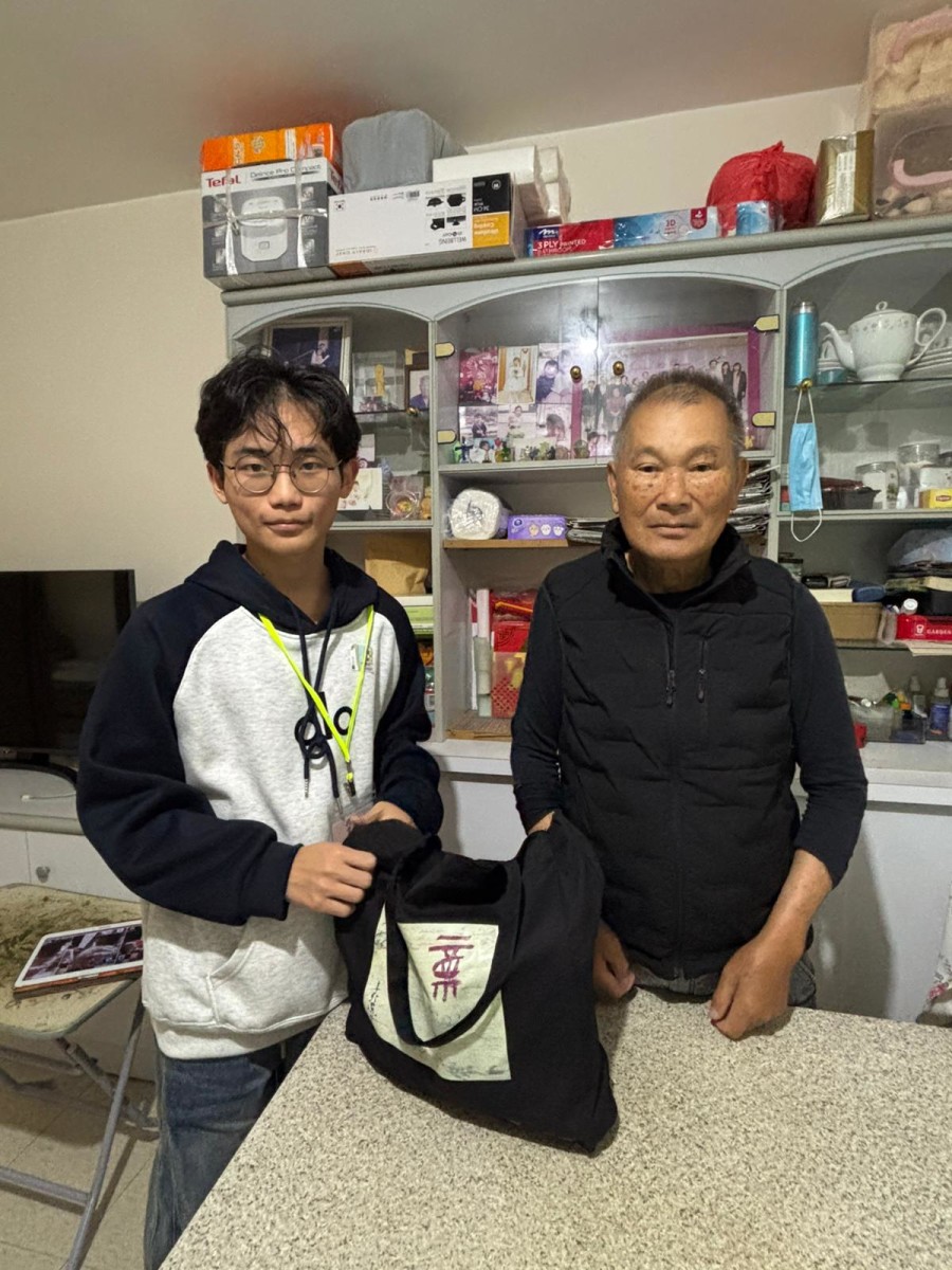 香港大學學生義工探訪梅窩長者2